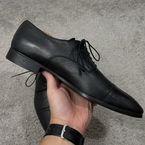 Santoni Classico Black Cap Toe Leather Dress Shoe Mens 10.5 D (UK 9.5) Brogue main image 10